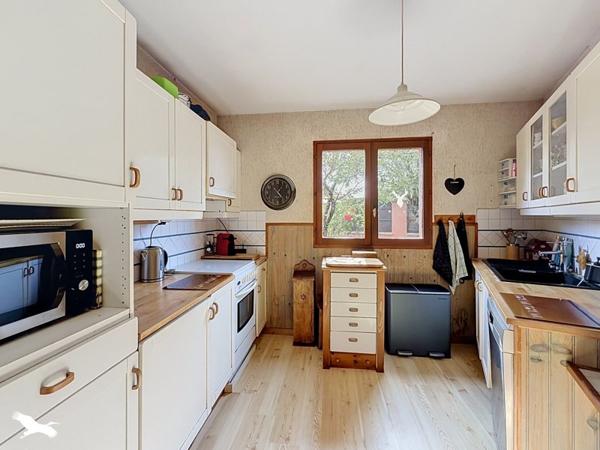 Maison 543 218 € Chassieu 5 p 131 m² DPE D