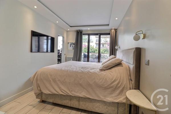 Appartement à vendre  4 pièces - 78 m2 LES LILAS - 93
