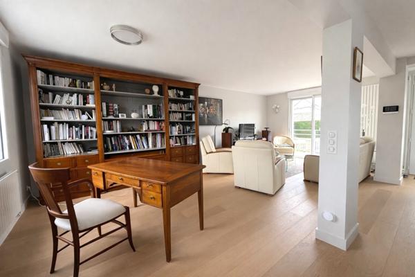 Maison entièrement rénovée avec sous-sol total à Massy