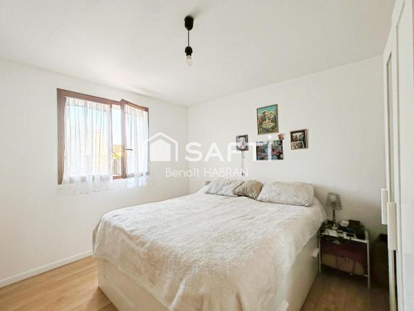 MAISON DE 200m2, 10 pièces, 7 chambres, terrain de 639M2