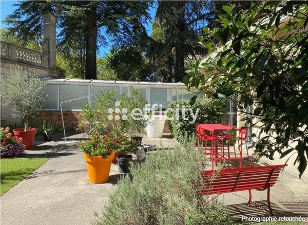 Maison
         5 pièces
        - 149 m² Exclusivité 257 000 € *