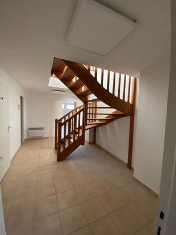 Bureaux L'Isle Jourdain 219.89m²