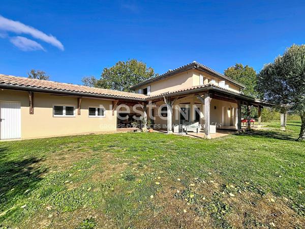 A vendre Maison Leboulin 5 pièces 152 m2 avec garage et terrain de 5200m2 sans vis a vis