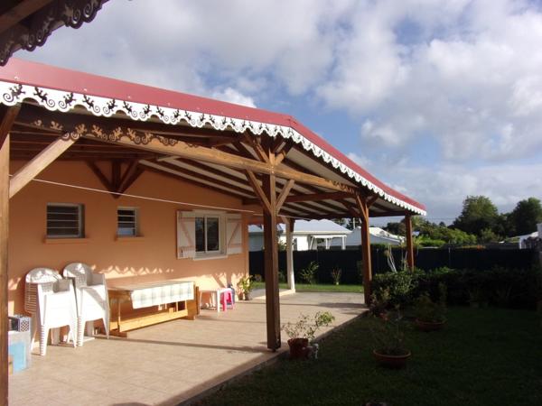 SAINTE-ANNE - A VENDRE - MAISON DE PLAIN PIED DE TYPE T4