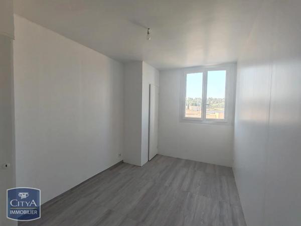Appartement à louer 3 pièces 66.34m² Nîmes (30000)