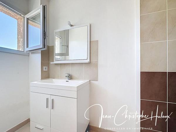 30230 Bouillargues - Maison de village 4 pièces de 90 m2 avec terrasse et garage