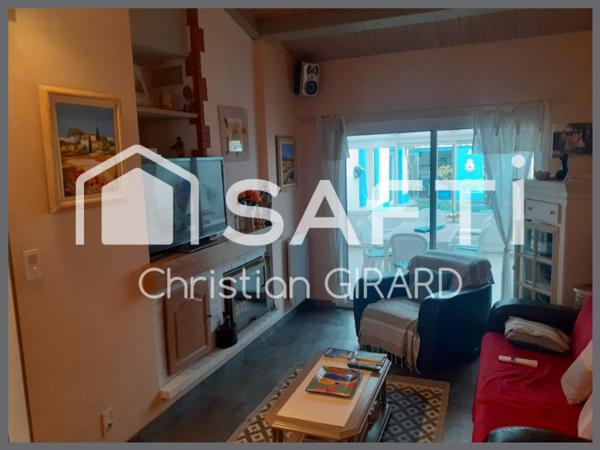 Sur Noirmoutier, près du centre-ville, belle maison de plain-pied en parfait état, avec 4 chambres sur propriété de 462 m2.