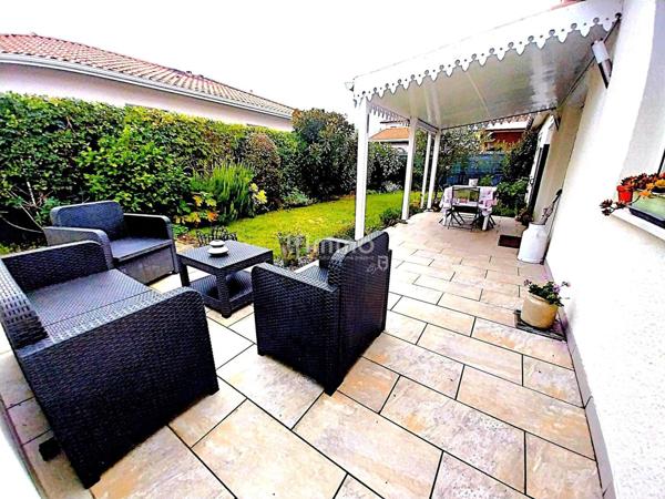 Maison 4 pièces de plain pied avec jardin