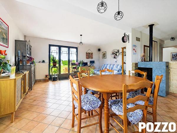 à vendre :Maison 5 chambres -à côté de PÉRIERS- à moins de 20 kms de la mer- sous-sol complet PERIERS