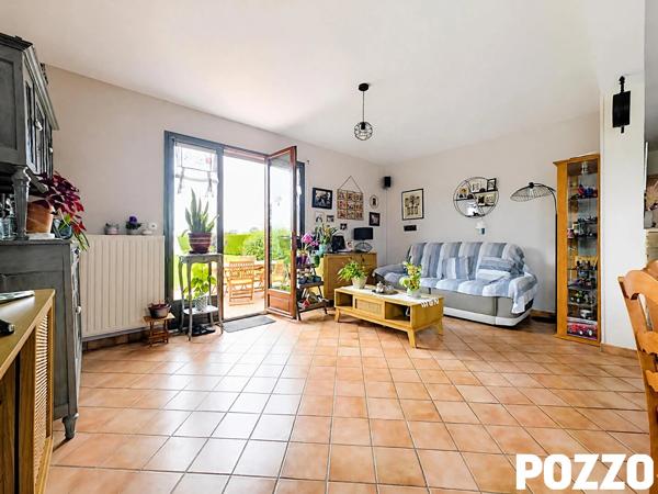 à vendre :Maison 5 chambres -à côté de PÉRIERS- à moins de 20 kms de la mer- sous-sol complet PERIERS