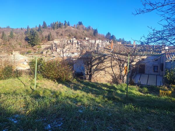 Chalencon (07240) Maison de village à rénover