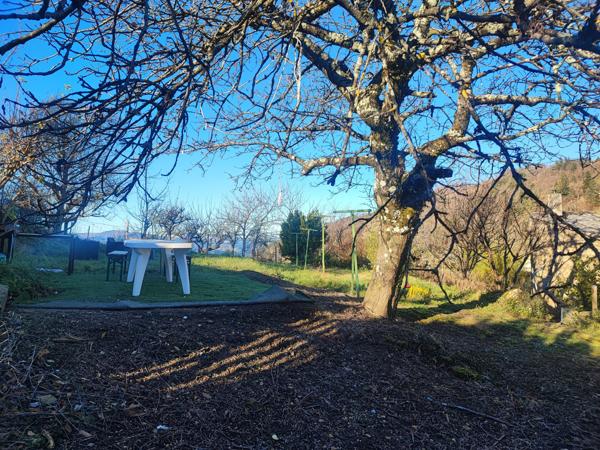 Chalencon (07240) Maison de village à rénover