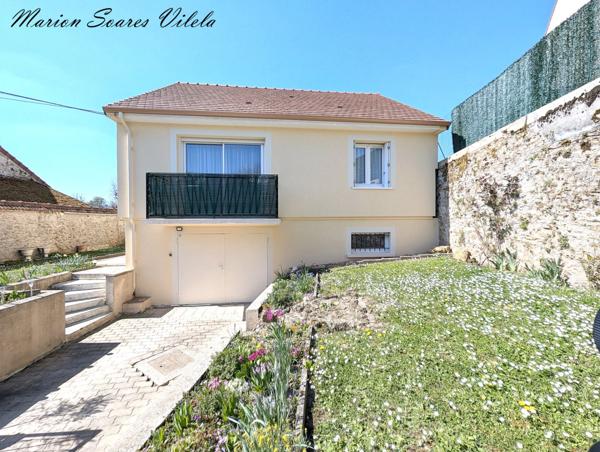 Cocon de 3 pièces, très bien entretenu avec sous-sol total semi-enterré.