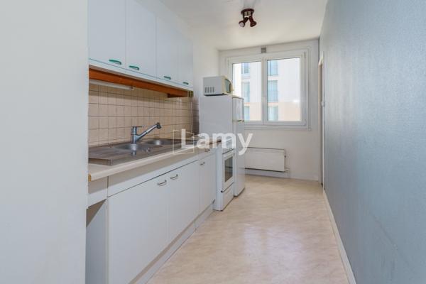 Appartement + annexe + parking