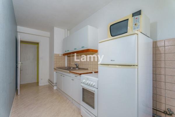 Appartement + annexe + parking