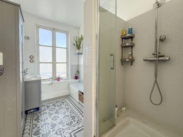 MAGNY-EN-VEXIN – Maison de Maître de caractère – 186 m² – 5 chambres – Centre-ville à pied