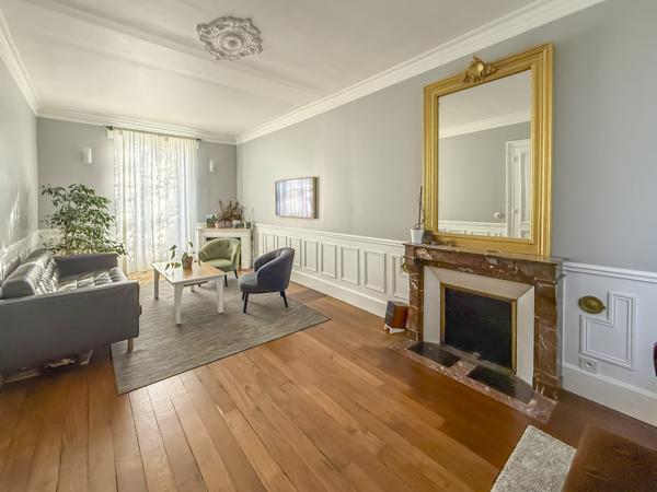 MAGNY-EN-VEXIN – Maison de Maître de caractère – 186 m² – 5 chambres – Centre-ville à pied