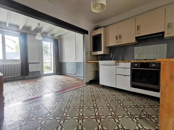 SOUS COMPROMIS. Maison La Montagne 4 pièce(s) 058 m2
