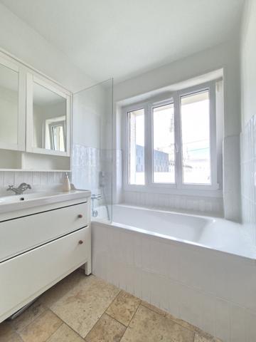 Appartement 5 pièce(s) 3 chambre(s) 130 m²