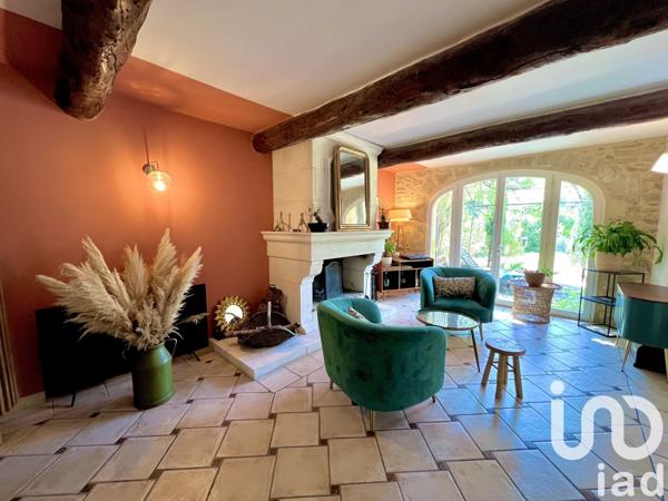 Mas 8 pièces de 249 m² à Sarrians (84260)