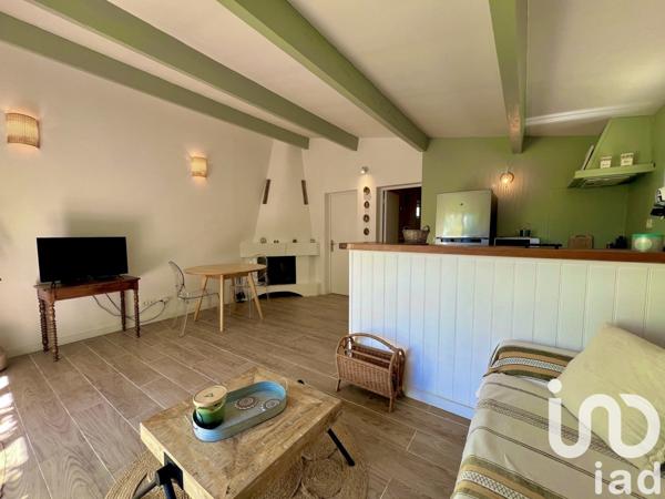 Mas 8 pièces de 249 m² à Sarrians (84260)