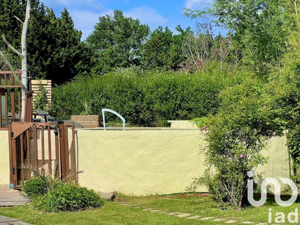 Mas 8 pièces de 249 m² à Sarrians (84260)