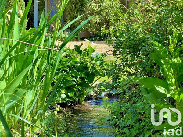 Mas 8 pièces de 249 m² à Sarrians (84260)