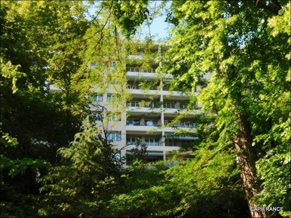 A ECULLY (69) EXCLUSIVITE APPARTEMENT 81 m² TRAVERSANT 3 CHAMBRES, BALCON, CAVE, 5ème étage ASCENSEUR
