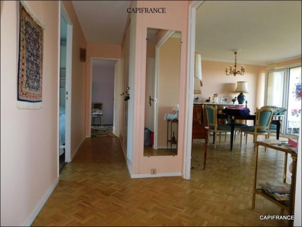 A ECULLY (69) EXCLUSIVITE APPARTEMENT 81 m² TRAVERSANT 3 CHAMBRES, BALCON, CAVE, 5ème étage ASCENSEUR