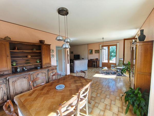 Grande propriété avec piscine couverte