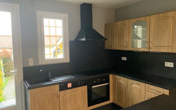 Maison à louer    3 pièces • 74 m2 Mazamet
