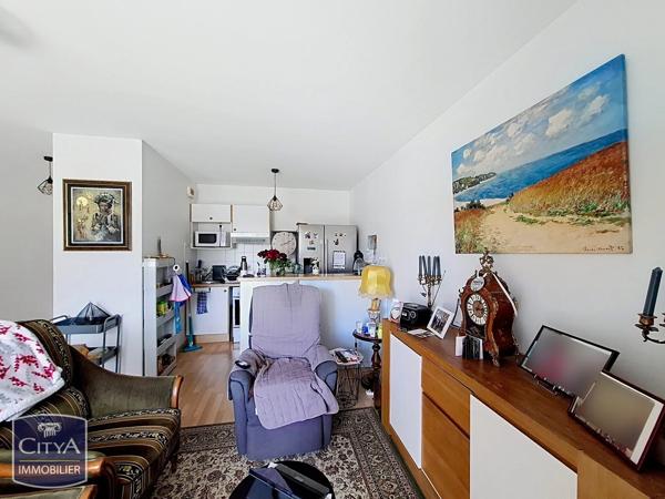 Appartement à vendre 2 pièces 47.14m² Vierzon (18100)