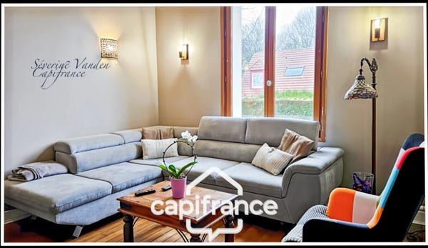 Maison indépendante sur sous-sol total.