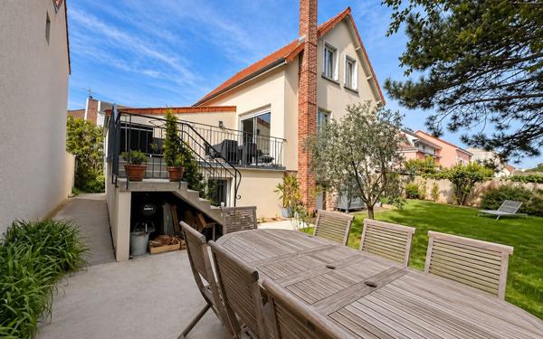 Maison à vendre    6 pièces •  Ormesson-sur-Marne
