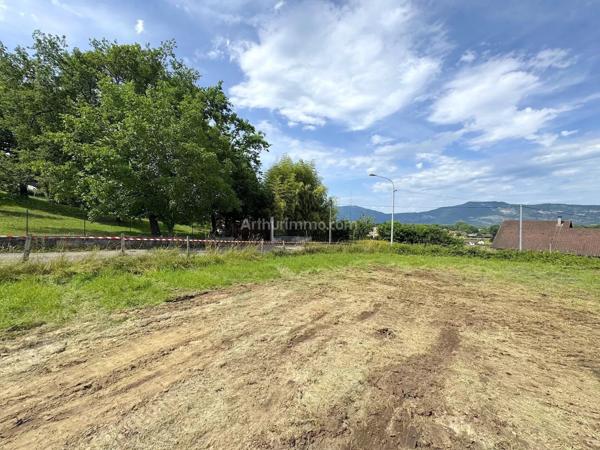 Vente Terrain 547 m2 à Les Avenières Veyrins-Thuellin