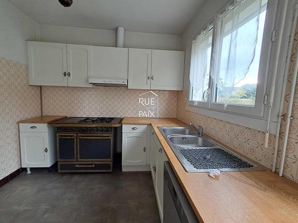86530 CENON SUR VIENNE Maison de plain pied avec accès à la rivière