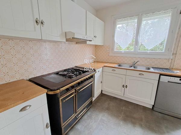 86530 CENON SUR VIENNE Maison de plain pied avec accès à la rivière