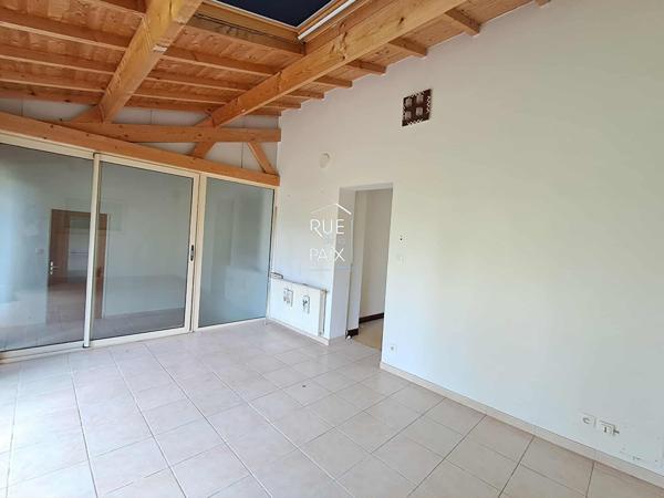 86530 CENON SUR VIENNE Maison de plain pied avec accès à la rivière