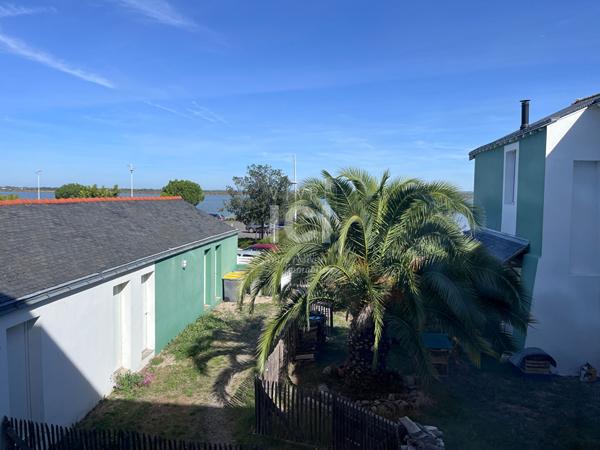 À LOUER DUPLEX T3 AVEC VUE SUR LA LOIRE 86m² au sol