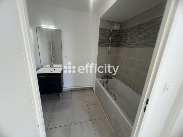Appartement
         4 pièces
        - 84 m² Exclusivité 259 000 € *