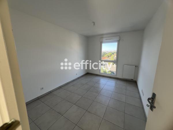 Appartement
         4 pièces
        - 84 m² Exclusivité 259 000 € *