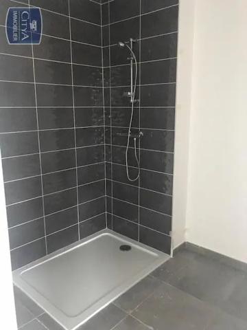 Appartement à louer 1 pièce 28.03m² Lyon 8e Arrondissement (69008)