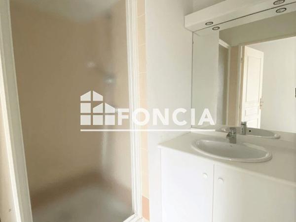 Location Studio 22.69 m² - 22/24/26 RUE AUGUSTE RENOIR Limoges 87000