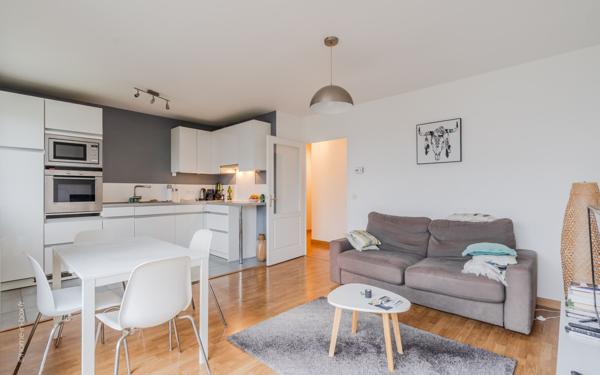 Appartement à vendre    2 pièces • 44 m2 Montévrain