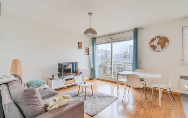 Appartement à vendre    2 pièces • 44 m2 Montévrain
