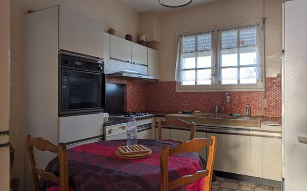 Maison à vendre    5 pièces •  Royan