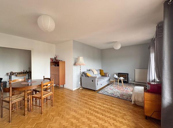Appartement Villeurbanne 4 pièce(s) 77.24 m2