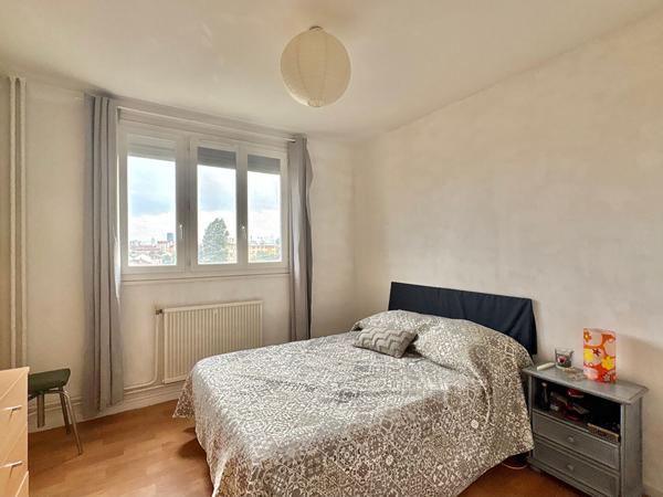 Appartement Villeurbanne 4 pièce(s) 77.24 m2
