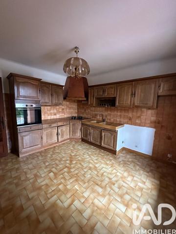 Maison à vendre 4 pièces 164 m² Mazan