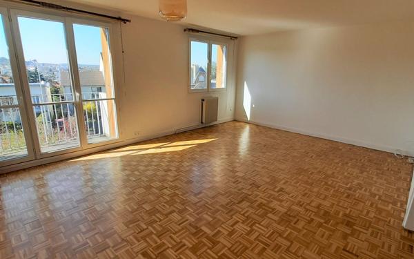 Appartement à louer    4 pièces • 92,41 m2 Clamart